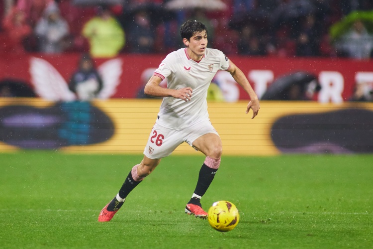 世界杯高清直播下载-记者:尤文有意胡安卢但塞维利亚要价2000万欧,需看是否接受租借