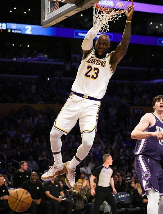 世界杯手机观看app下载-逼近西部第5!东契奇28+9,詹姆斯24分,湖人24分大胜国王